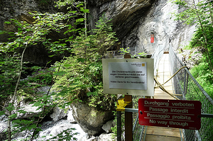 ... ohne (weiteren) Worte ...