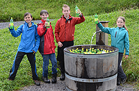 Posten beim Elmer Citro Brunnen