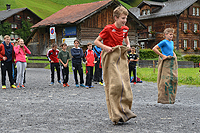 Sackhüpfen