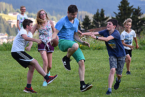 Rugbyspiel nach dem Nachtessen